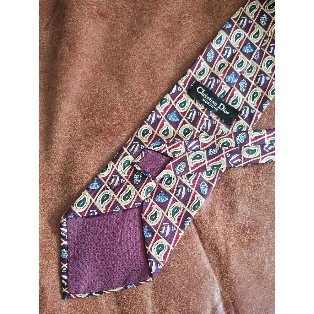 Christian Dior | Fish And Shell Tie